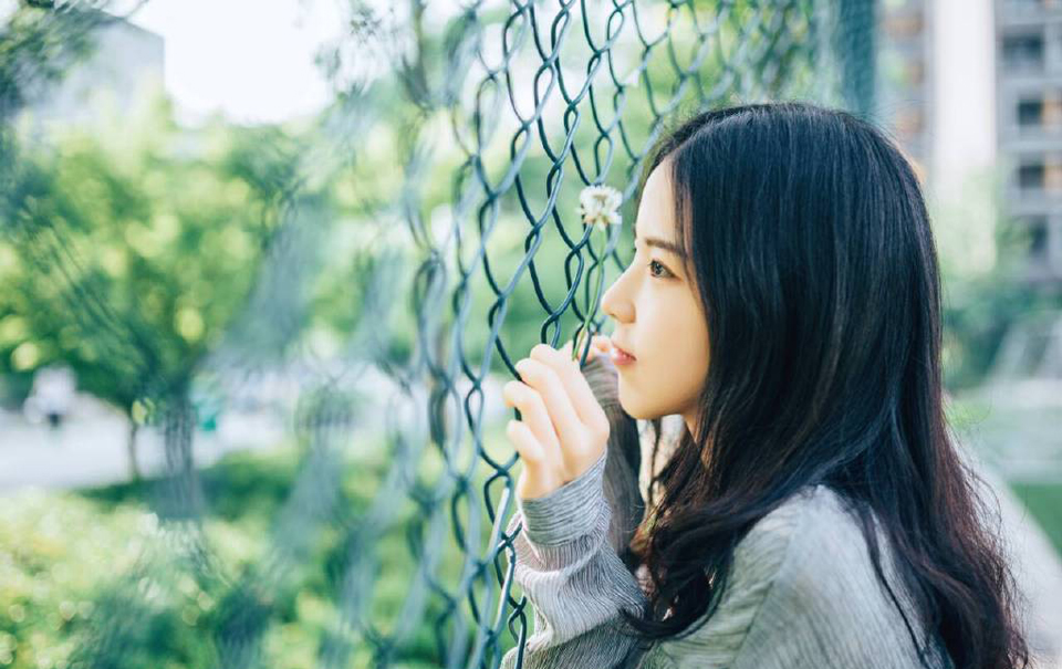 我最恨的不是被骗了，而是刚开始信任一个人就被骗了——韩寒《后会无期》
